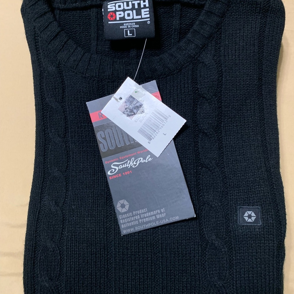 NWT Southpole Men’s Black Sweater Sz L